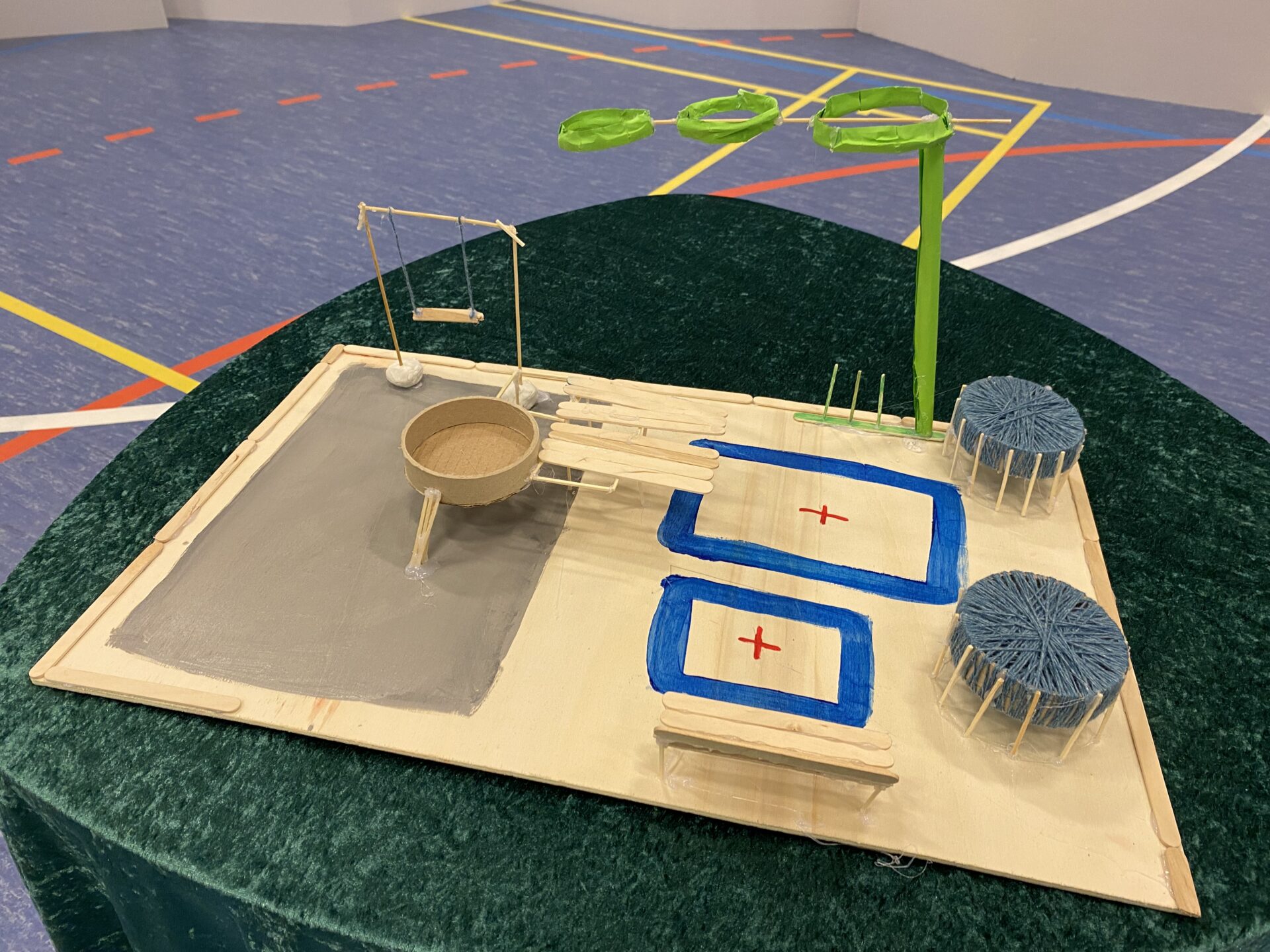 Trampoliner på havnens legeplads